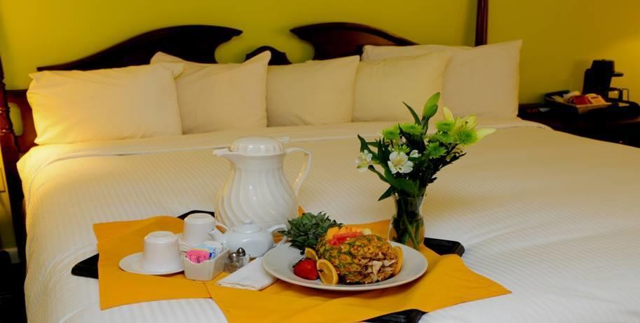 The Inn At Reading Hotel & Conference Center Kamer foto