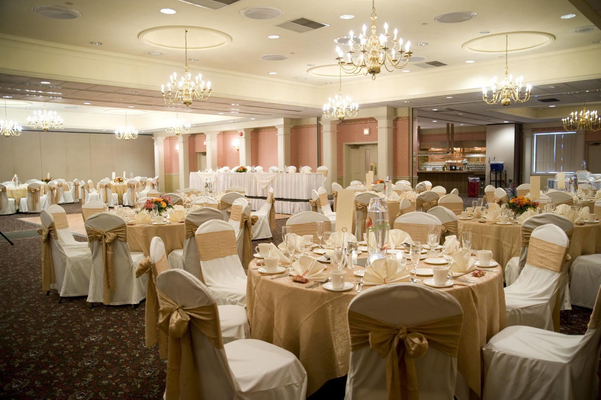 The Inn At Reading Hotel & Conference Center Buitenkant foto